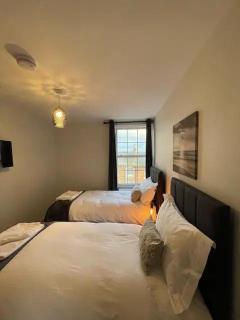 Superb 2 Bedroom Sea View Flat Scarborough Exterior photo